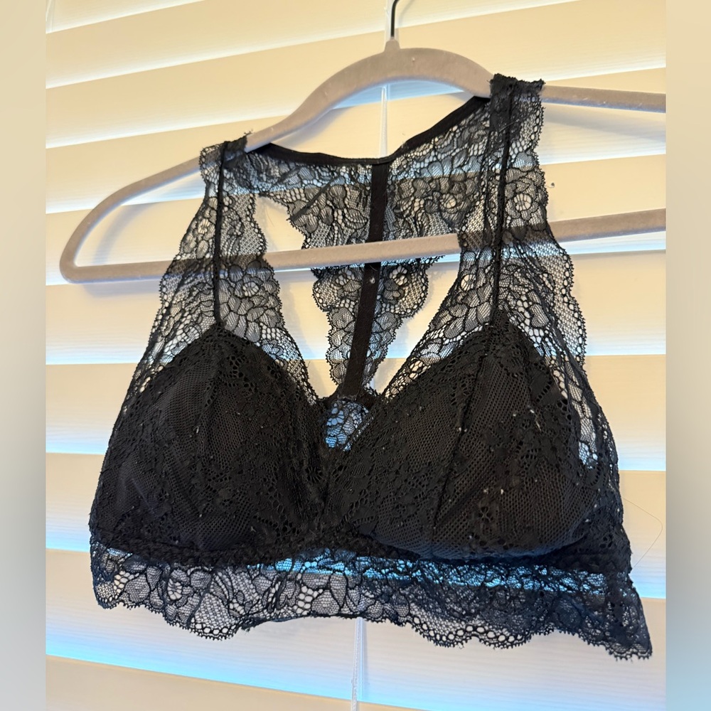 Gilly Hicks Black Lace Bra Comfortable Intimates Sleepwear